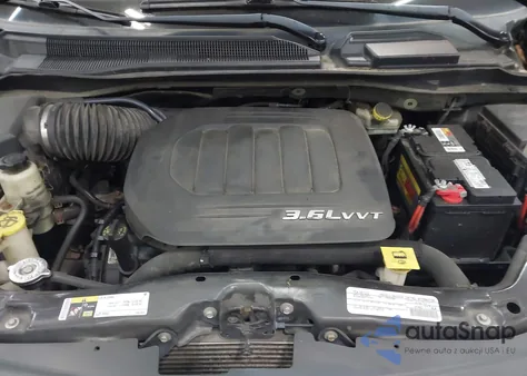 2015 Chrysler Town & Country Touring from USA, damaged, VIN 2C4RC1BG9FR673060